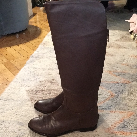 NWT Elie Tahari flannery boot, espresso, size 7.5 - Picture 3 of 5